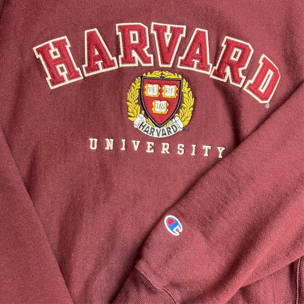 Champion Reverse Weave Harvard University Sweatshirt Small Maroon Crewneck Crest